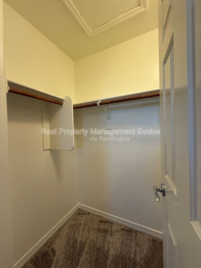 Building Photo - 42239 N Wollemi St