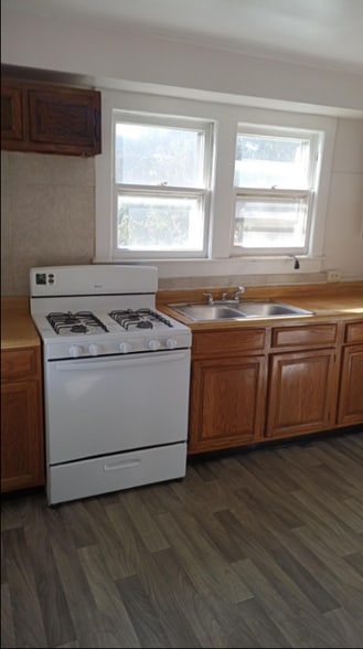 Building Photo - 1158 NY-32