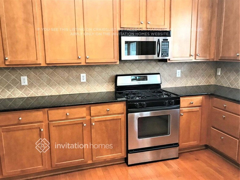 Building Photo - 2543 Winding River Dr