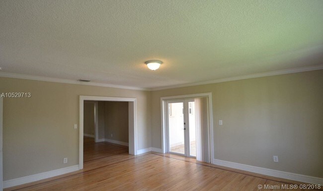 Building Photo - 3220 SW 118th Ct