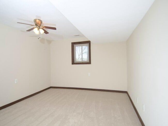 Building Photo - 1179 Justice Dr