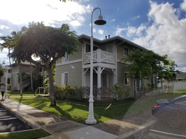 Primary Photo - 2 Bedrooms, 2 Baths, 2 Parking at Kekuilan...