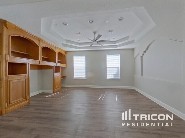 Building Photo - 606 Marigold Rd