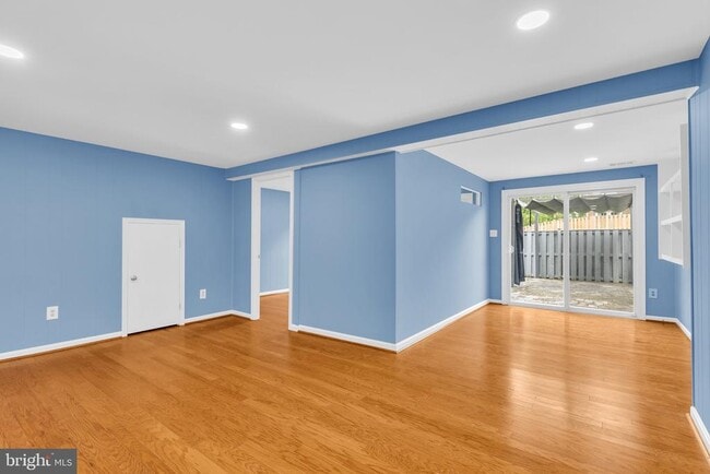 Building Photo - 7428 Fountain Head Dr