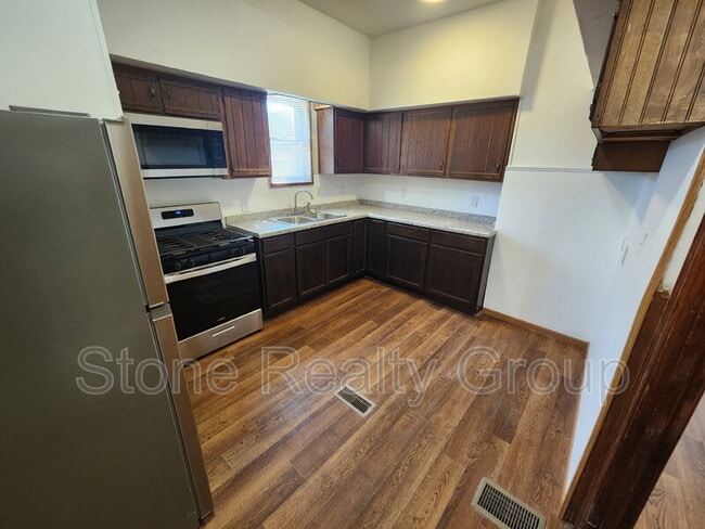 Building Photo - 2006 Wabash Ave