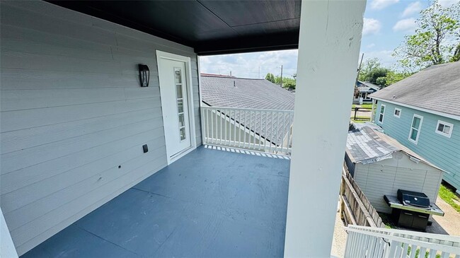 Building Photo - 6725 Avenue K