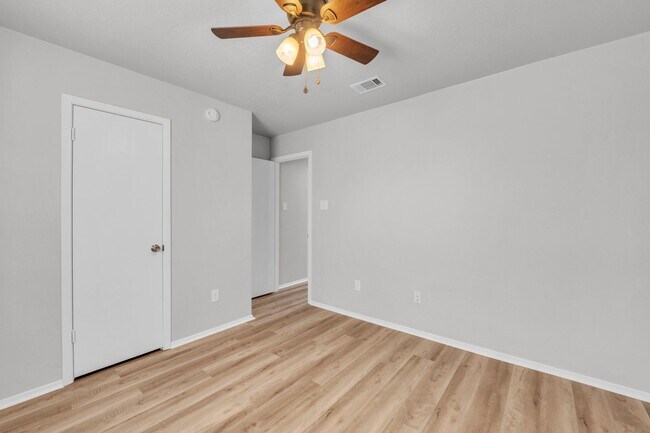 Building Photo - Available NOW!!!! Beautiful 1 story, 4 bed...