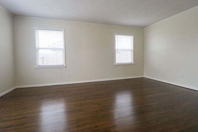 Building Photo - Remodeled home!