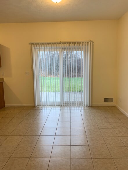 Building Photo - 204 Betsinger Rd