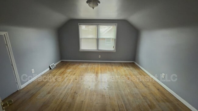 Building Photo - 3625 Chatsworth St