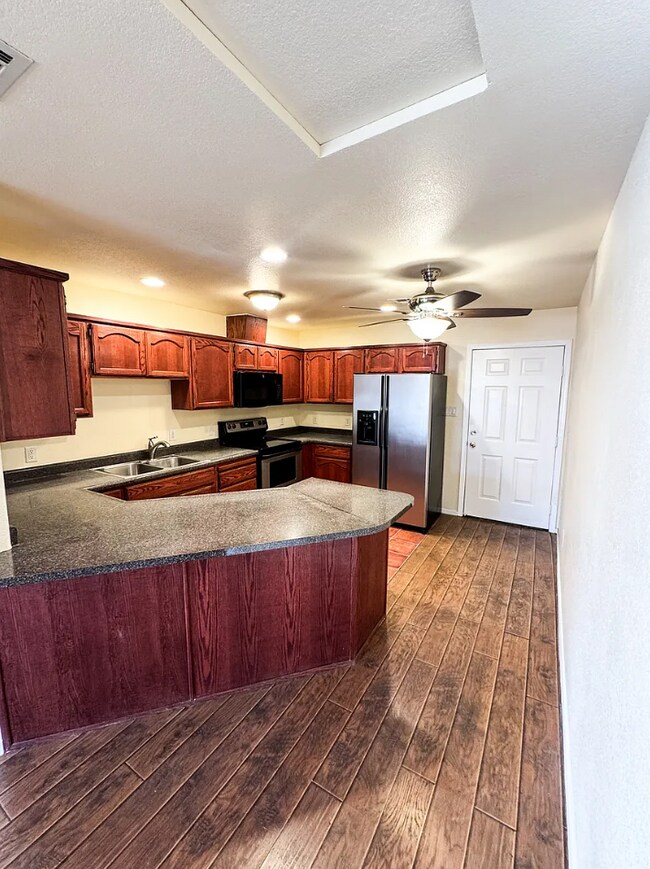 Building Photo - A Cozy 2 bed/ 2 bath home in the heart of Yuma!