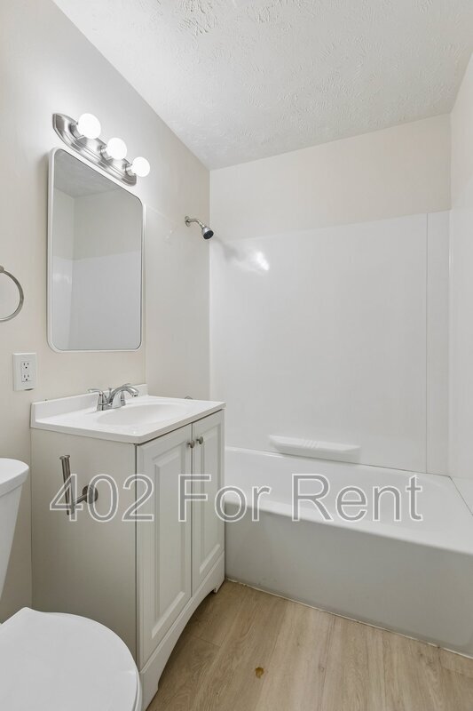Building Photo - 1056 S 29th St