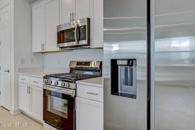 Building Photo - 357 Rum Runner Wy