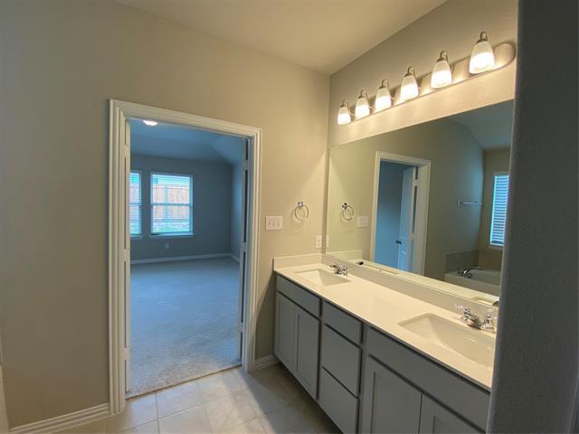 Building Photo - 5116 Shady River Dr