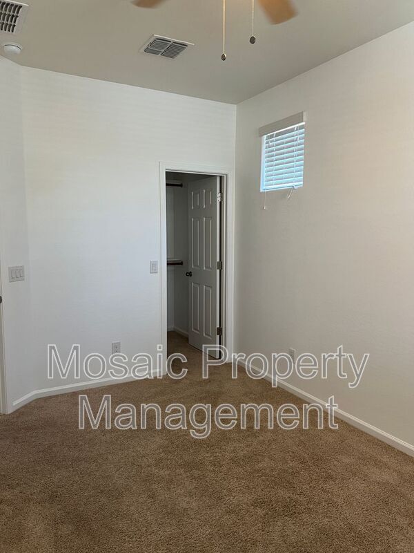 Building Photo - 3731 Aspen Ave