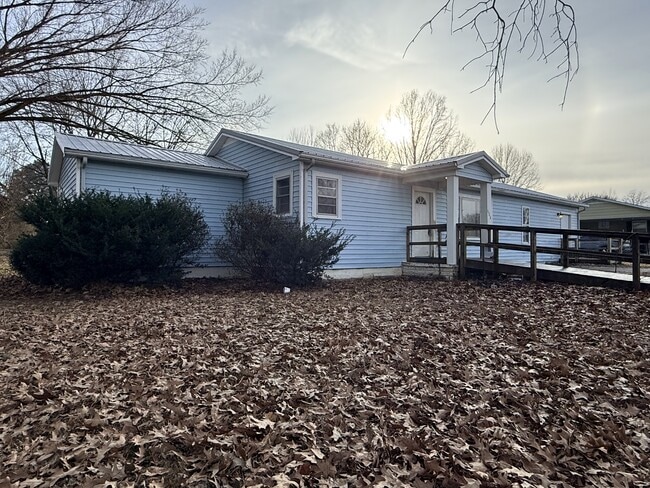 Building Photo - 608 Mt Pelia Rd