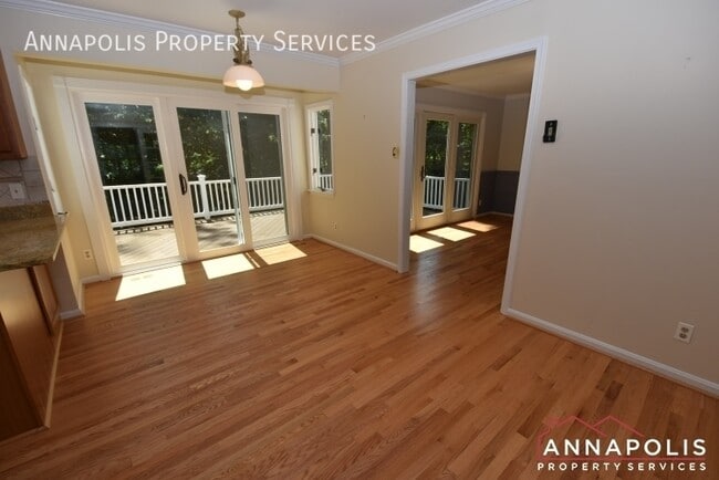 Building Photo - 1069 Carriage Hill Pkwy