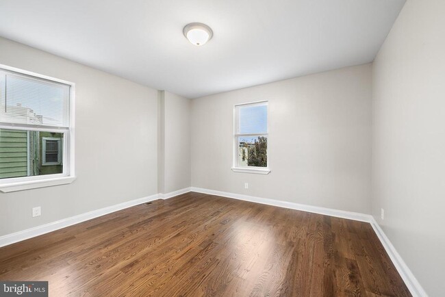 Building Photo - 1240 S 56th St