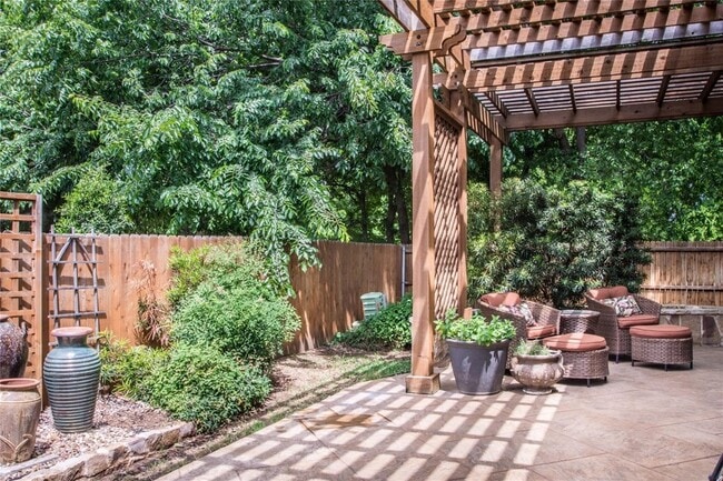 Building Photo - 4504 Narrowbrook Drive