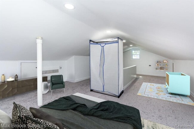 Building Photo - 4120 Lotus Dr