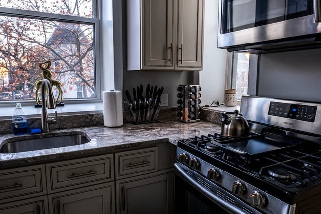 Building Photo - 45 Rhode Island Ave NE