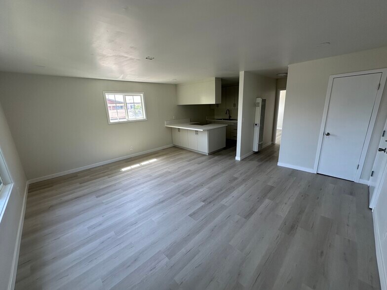 Completely remodeled - 16709 S Denver Ave
