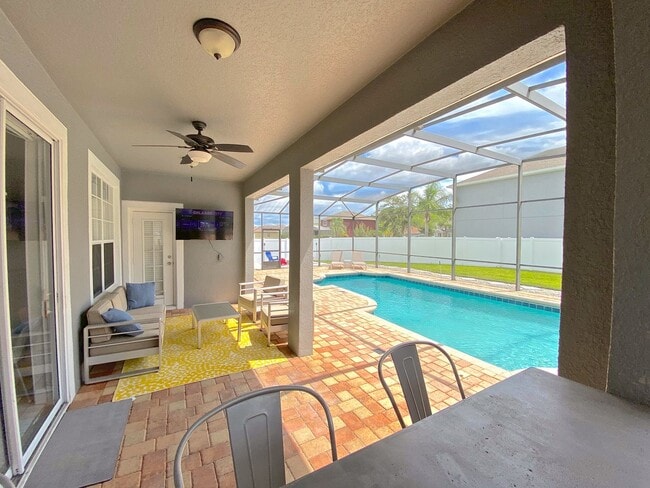 Building Photo - Lake Nona Pool Home for Rent 4bed 3 bath