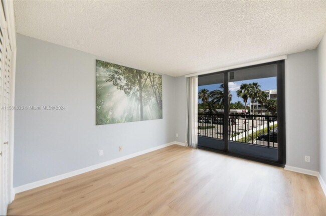 Building Photo - 3031 N Ocean Blvd