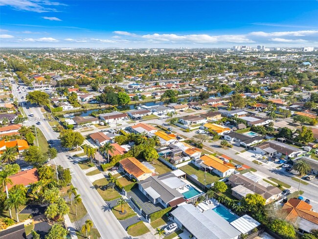 Building Photo - 2845 SW 127th Ave