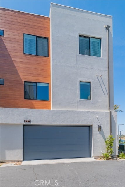 Building Photo - 16122 Summer Sky Pl