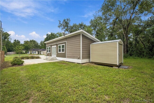 Building Photo - 9306 E Sycamore Pl