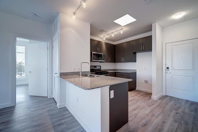 Building Photo - 13130 Pond Springs Rd