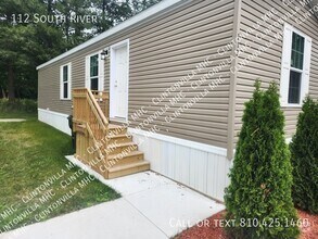 Building Photo - 112 South River-