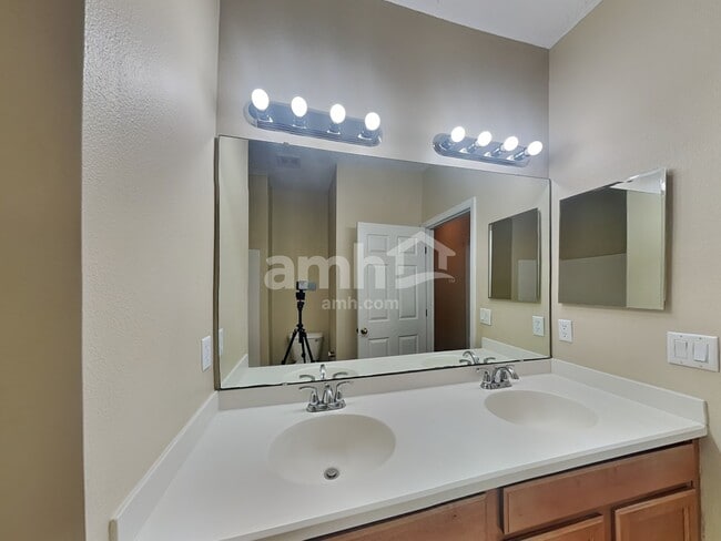 Building Photo - 3028 Atherley Rd