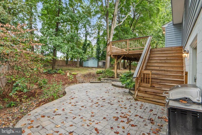 Building Photo - 6361 Woodland Ridge Ct