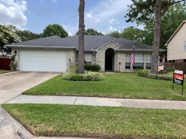 Building Photo - 7114 Glen Rosa Dr