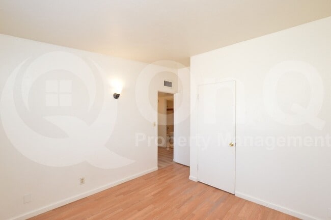Building Photo - 6753 E Nelson Dr