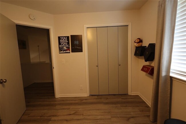 Building Photo - 4912 Dovercliff Cove