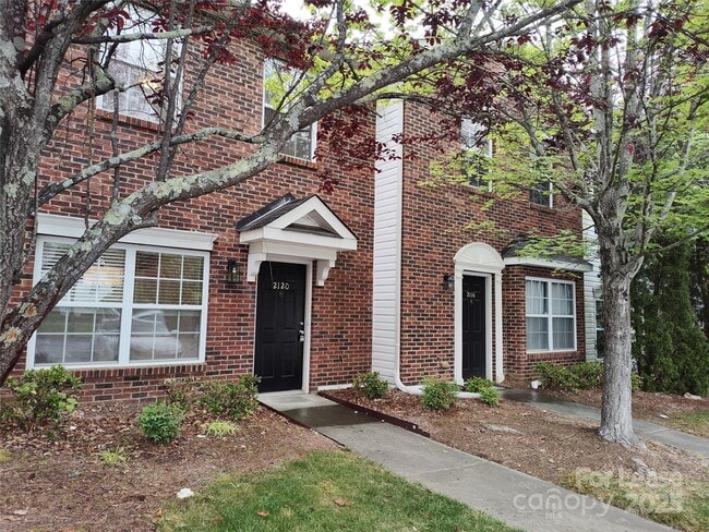 Primary Photo - 2120 Sardony Ln