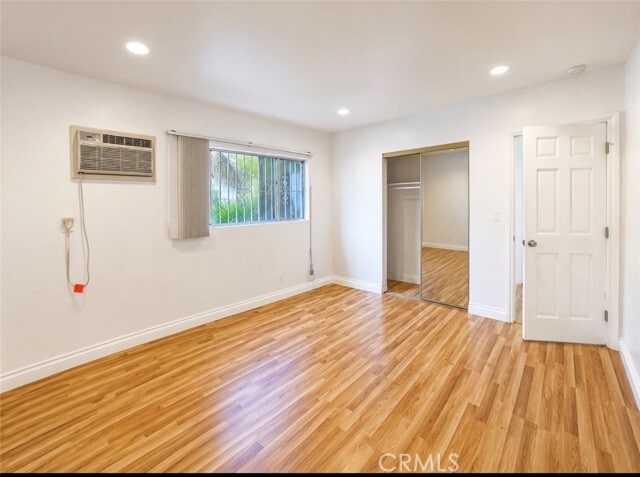 Building Photo - 1372 W 36th St