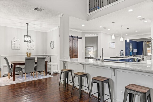 Building Photo - 6422 Gladehill Dr