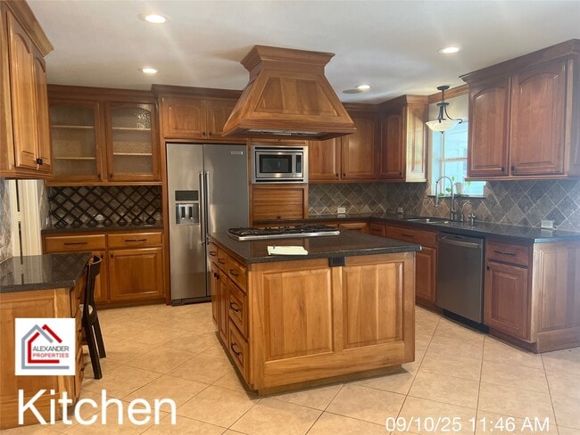 Building Photo - 903 Sugarfield Ct