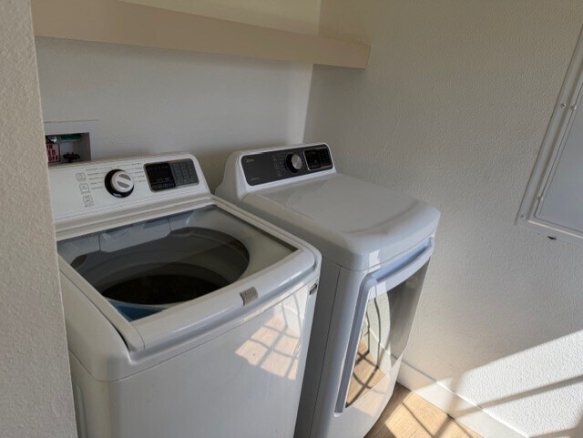 Building Photo - 2060 N Center St