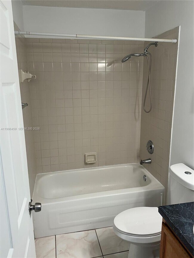 Building Photo - 1139 Freshwater Lakes Dr