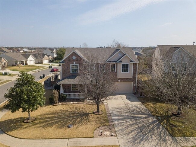 Building Photo - 1136 Beechwood Dr
