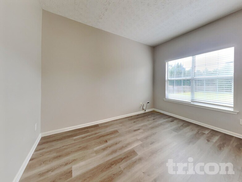 Building Photo - 1612 Zachary's Way