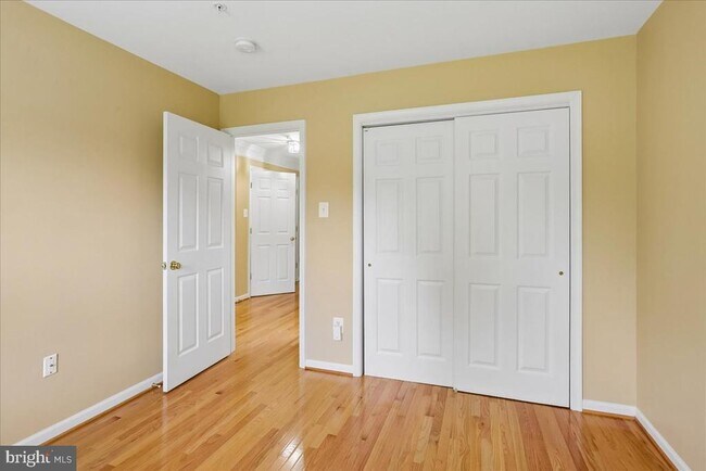 Building Photo - 2943 St Helen Cir
