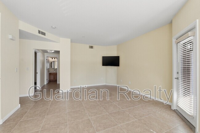 Building Photo - 830 Carnegie St