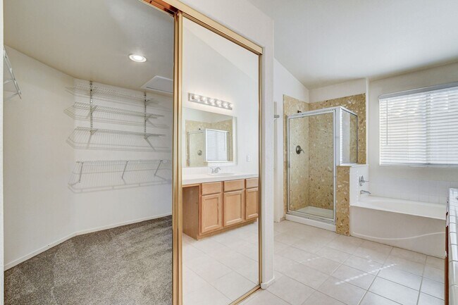 Building Photo - TOPAZ