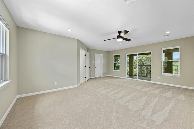 Building Photo - 2510 Saratoga Dr